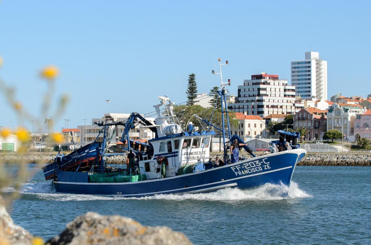 Tamargueira Beach Apartment Buarcos Bagian luar foto
