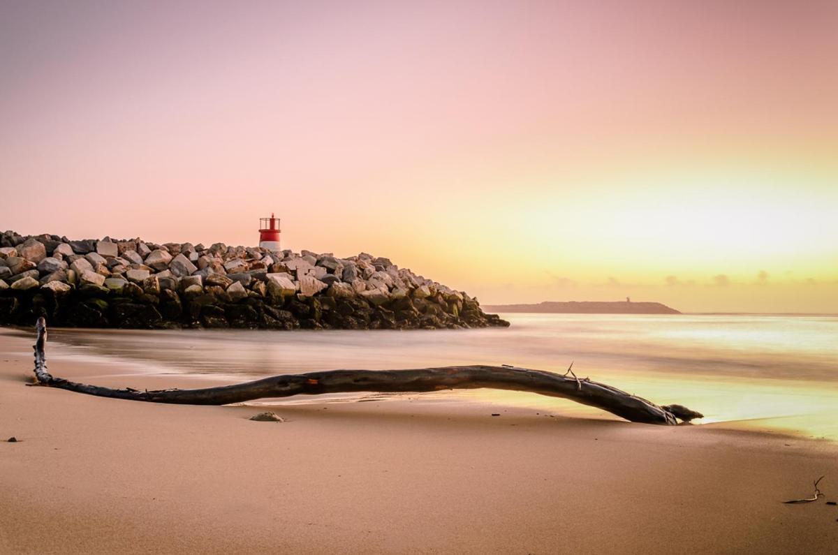 Tamargueira Beach Apartment Buarcos Bagian luar foto